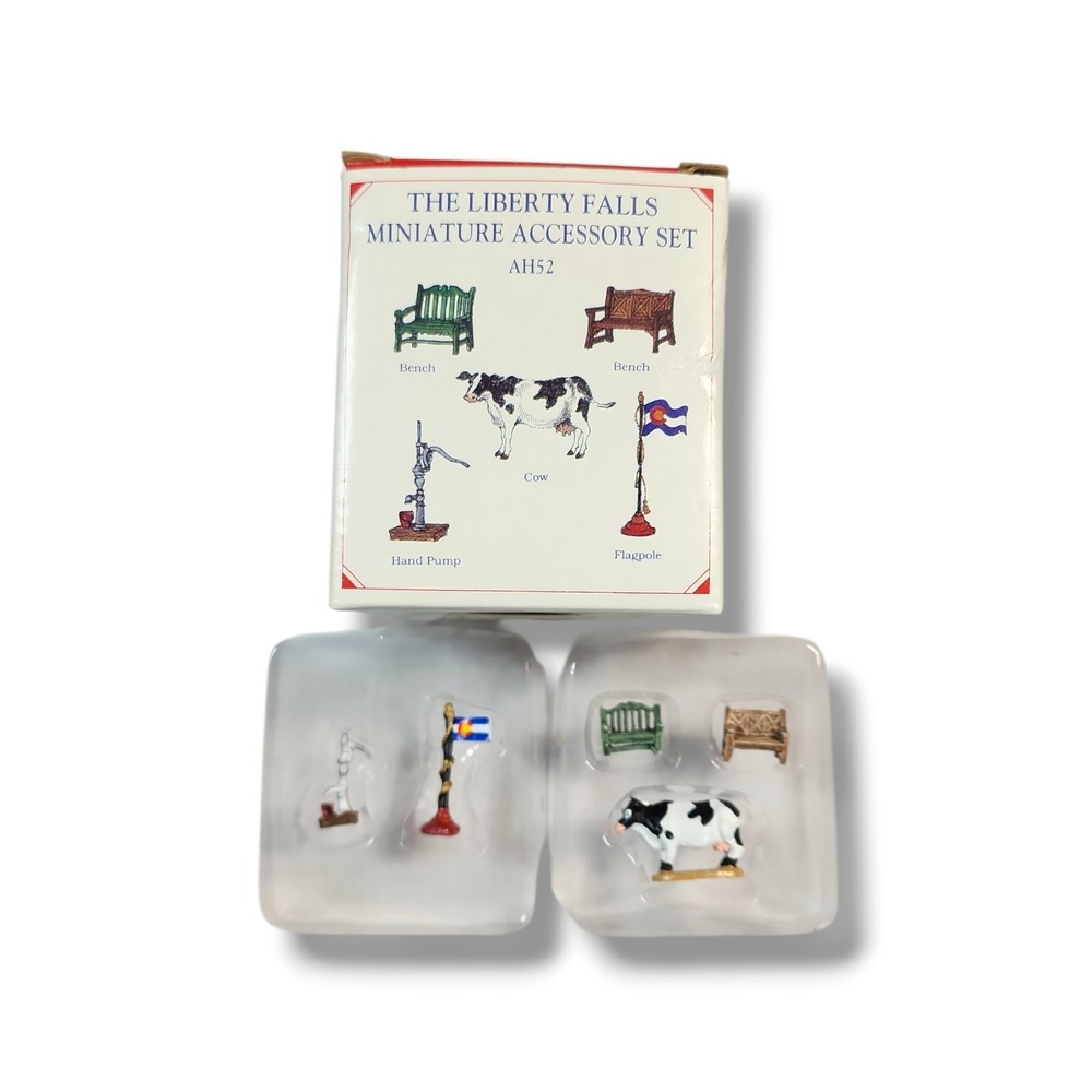 Liberty Falls Collection Miniature Accessory Set‎ AH52 1997 Vintage Dillard's